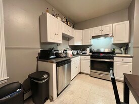 168 Hillside St, Unit 2F in Boston, MA - Building Photo