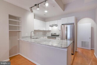 1352 Kenyon St NW in Washington, DC - Building Photo - Building Photo