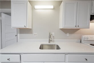 175 School St in Putnam, CT - Building Photo - Building Photo