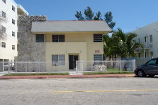 1995 Bay Dr in Miami Beach, FL - Building Photo