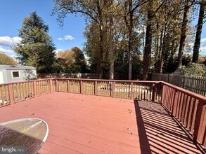 7562 Kingman Dr in Annandale, VA - Building Photo - Building Photo