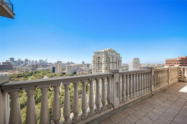 property at 3505 Turtle Creek Blvd