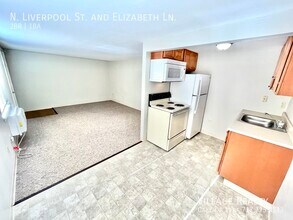 45 N Liverpool St in Manchester, PA - Building Photo - Building Photo