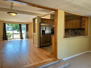 3771 138th Pl SE in Bellevue, WA - Building Photo - Building Photo