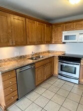 1540 N La Salle Dr, Unit 607 in Chicago, IL - Building Photo - Building Photo