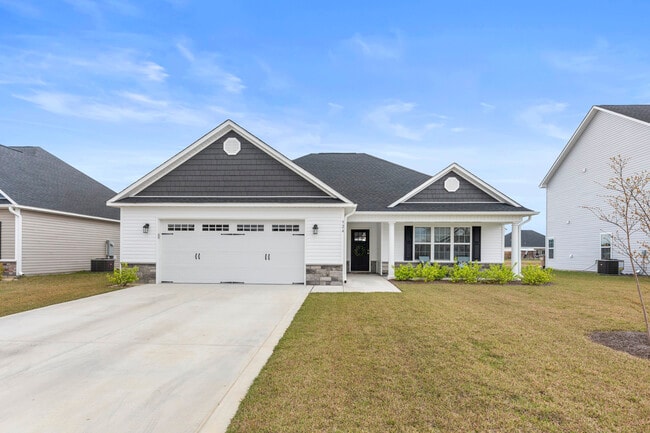 property at 924 Uplands Ln