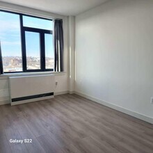 63-68-68 Austin St in Queens, NY - Building Photo - Building Photo
