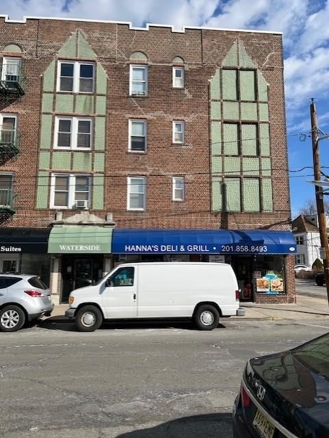 property at 27 W 1st St