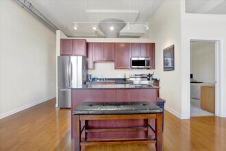 4131 W Belmont Ave in Chicago, IL - Building Photo - Building Photo