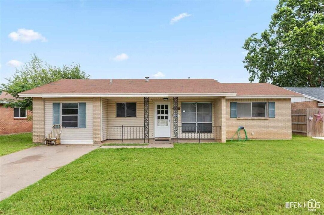 5107 Parklane Dr in Wichita Falls, TX - Building Photo