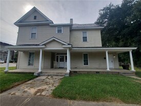 508 S Magnolia Ave in Dunn, NC - Building Photo