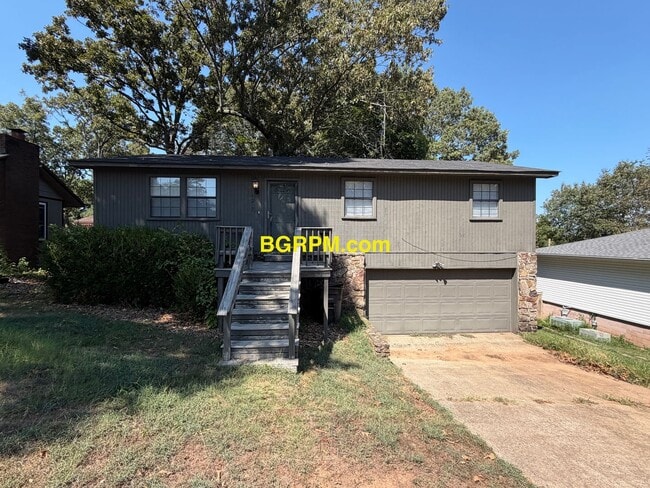 property at 1217 Overview Dr