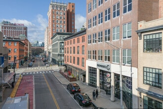 Providence G in Providence, RI - Foto de edificio - Building Photo