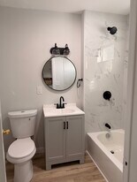 6 Ellsworth St, Unit First Floor in Somerville, MA - Building Photo