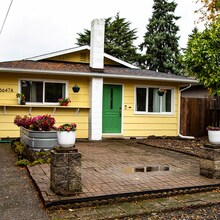 6647 N Astor St, Unit A in Portland, OR - Building Photo - Building Photo