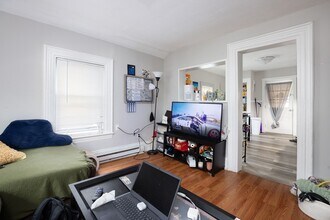 134 Pearl St in Somerville, MA - Building Photo - Building Photo