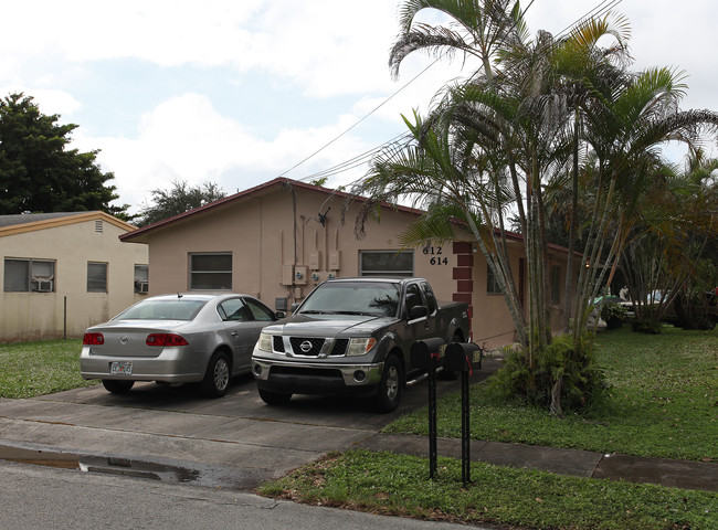 612-614 Glenn Pky in Hollywood, FL - Building Photo - Building Photo