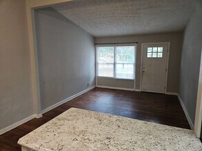 2046 Frank Ln SE in Marietta, GA - Building Photo - Building Photo