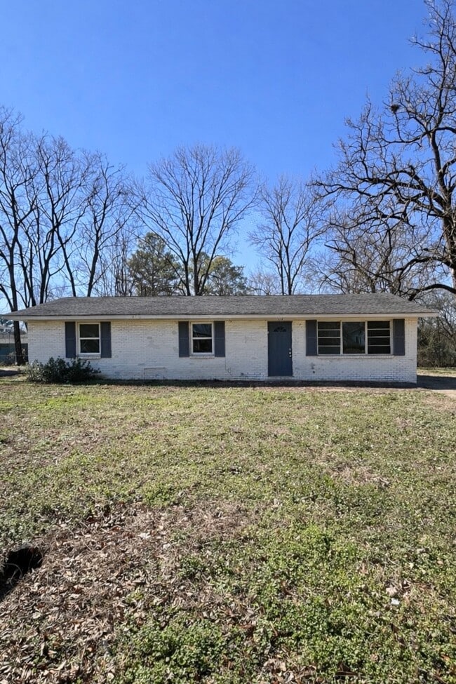 property at 408 Midway St