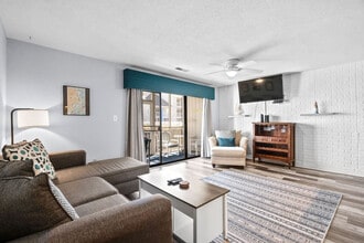 1860 Auburn Ln in Myrtle Beach, SC - Building Photo - Building Photo