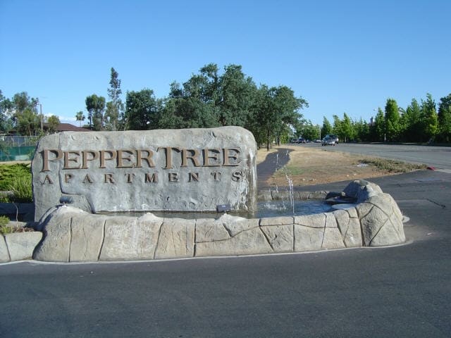 Pepper Tree Apartments in Redding, CA - Building Photo