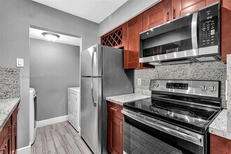 1263 SW 46th Ave in Pompano Beach, FL - Building Photo - Building Photo