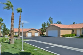 Desert Breeze Apartments in Hesperia, CA - Building Photo - Building Photo