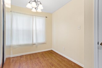 2034 Ealing Crescent in Virginia Beach, VA - Building Photo - Building Photo