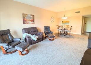 235 6th St NW, Unit 404 in Winter Haven, FL - Building Photo - Building Photo