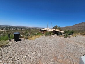3525 Thunder Rd in Alamogordo, NM - Building Photo - Building Photo