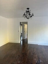 4209 Carnes Rd in Roseburg, OR - Building Photo - Building Photo