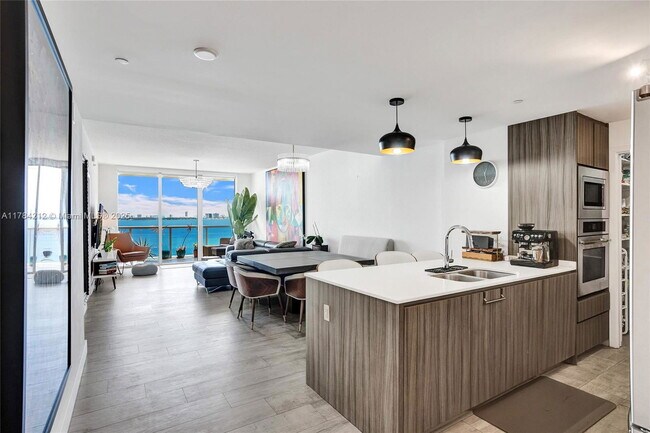 property at 600 NE 27th St