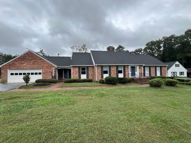 7356 Woodville Ln in Hanover, VA - Building Photo - Building Photo