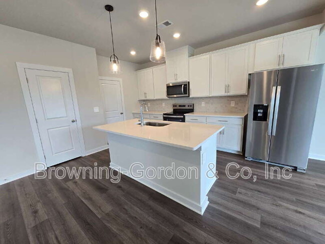 4248 Skyridge Dr in Nashville, TN - Building Photo - Building Photo