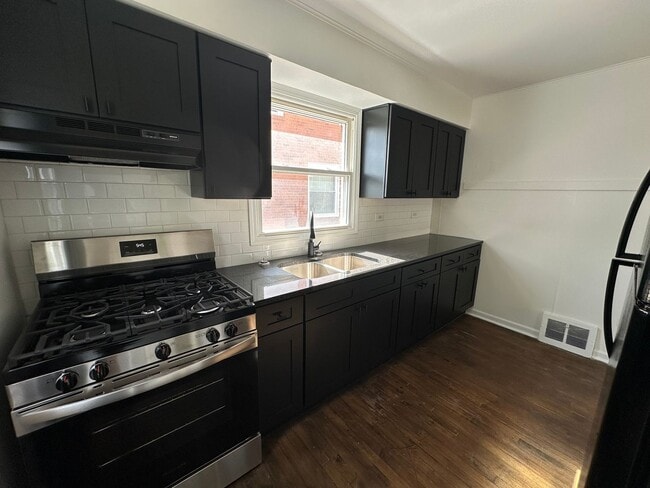 14133 Calumet Ave in Dolton, IL - Building Photo - Building Photo