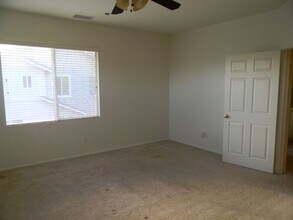 11166 Pondfield Ct in Riverside, CA - Building Photo - Building Photo