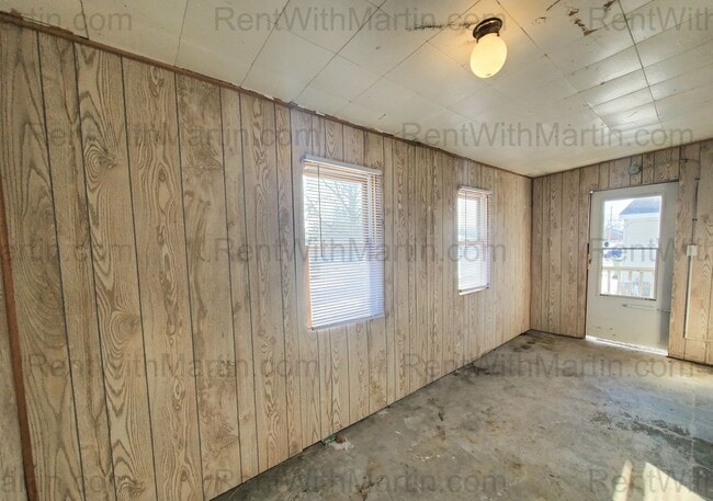 919 Oneida St in Waterloo, IA - Building Photo - Building Photo