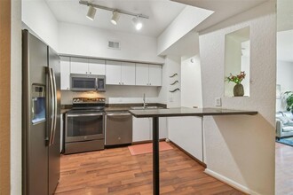 2440 W Horatio St in Tampa, FL - Building Photo - Building Photo