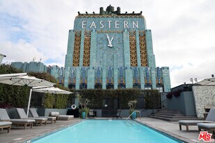 849 S Broadway in Los Angeles, CA - Building Photo