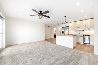 1600 Ardmore Ave, Unit #313 in Hermosa Beach, CA - Foto de edificio - Building Photo