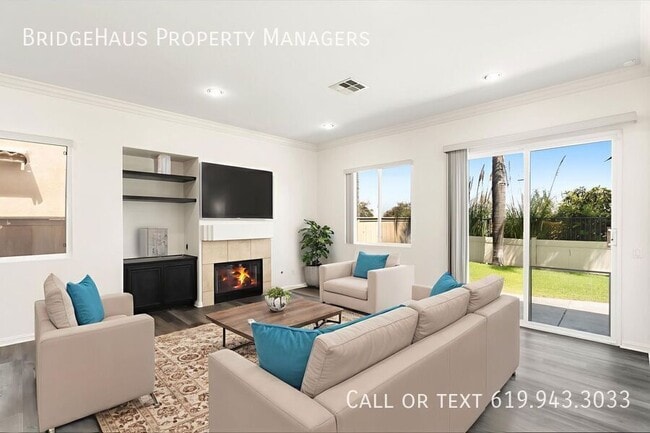 property at 1905 Petaluma Dr