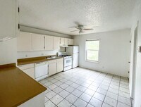 West Oaks Apartments photo'