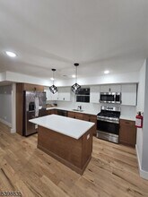 122 Hollywood Ave in East Orange, NJ - Building Photo - Building Photo