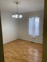 2330 Parkland Ave in Dayton, OH - Foto de edificio - Building Photo