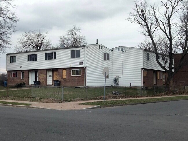190 Earle St in Hartford, CT - Building Photo - Building Photo