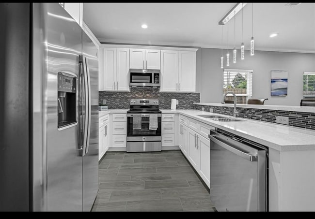 4737 Reed Rd in Houston, TX - Building Photo - Building Photo