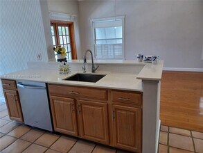 2875 NW 69th Ter in Margate, FL - Foto de edificio - Building Photo