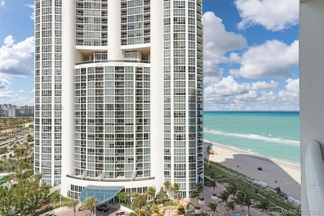 18101 Collins Ave, Unit 5503 in Sunny Isles Beach, FL - Building Photo - Building Photo