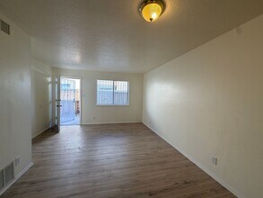 1125 Louisiana Blvd SE in Albuquerque, NM - Building Photo - Building Photo