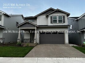 2645 Alfred Dr in McMinnville, OR - Building Photo